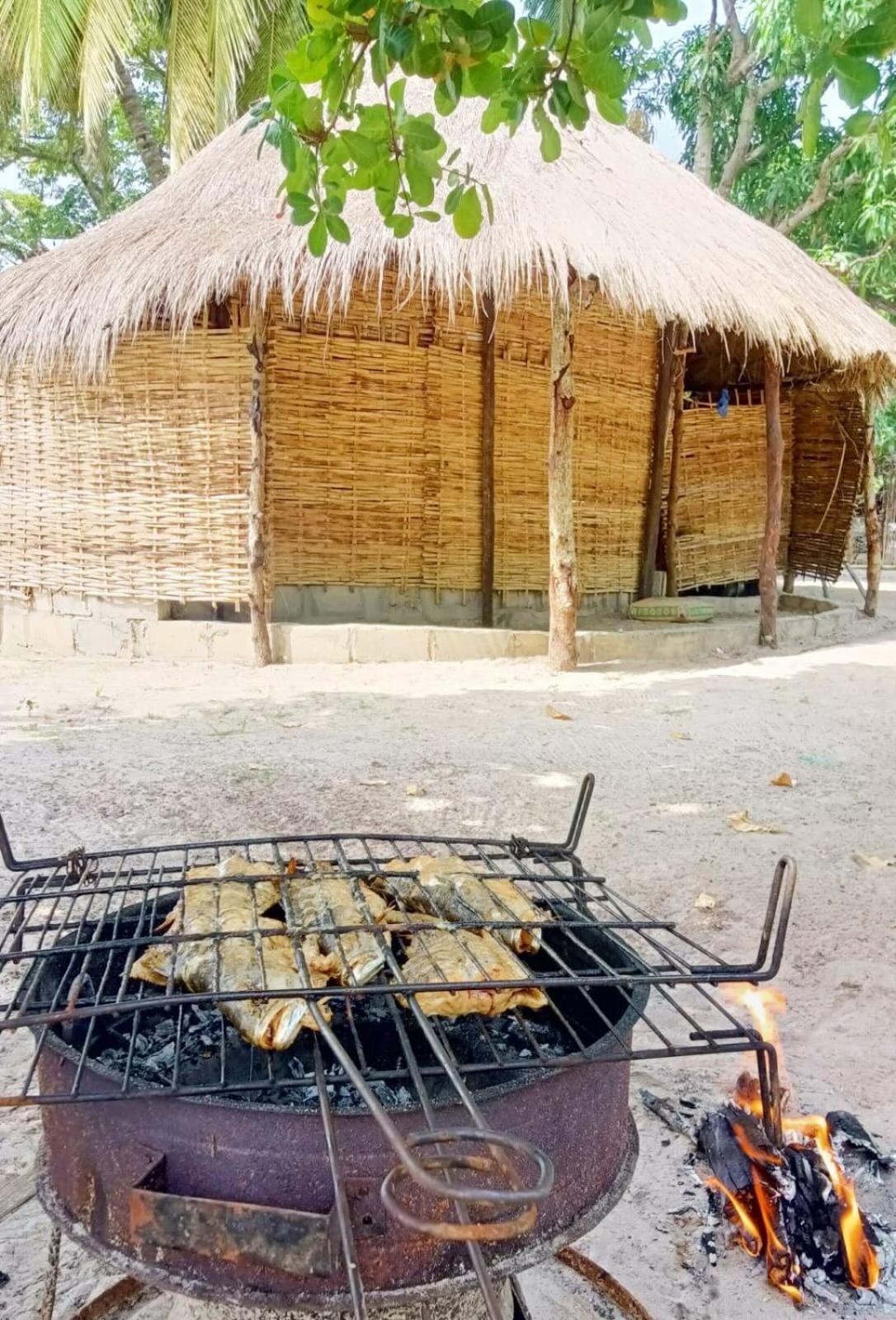 Campement Kaymba Lodge Kachiouane Ngoại thất bức ảnh